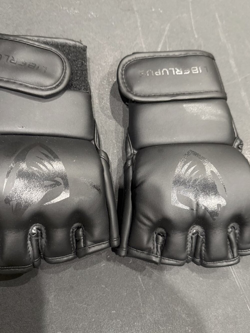 Liberlupus MMA Gloves for Men & Women, Martial Arts Bag Gloves, Kickboxing S/M